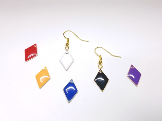 Geometrische Ohrringe hell goldfarben Rhombus